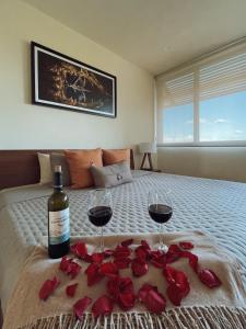 Garden 2BR Apt Steps from the Beach with Pool View