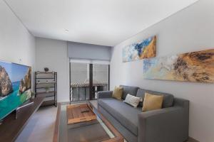 Luxury Loft at Cabo Marina BBQ Grill & Terrace