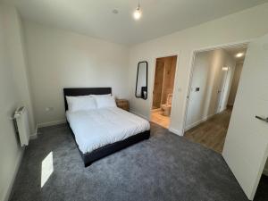 Riverview 2Bedroom 2Bathoom Airport Apartment