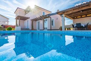 Villa Niko, your Ideal Summer Oasis near Poreč