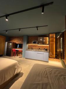 W suites 1