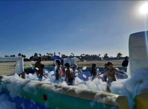 Stella heights Poolside paradise, 4 bedroom AC