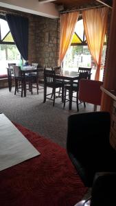 BUNGALO 2 SOBE I MALI D,BORAVAK S KUHINJOM I terasa