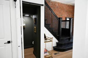 St. Louis Luxury Home 3BR3.5BA Near Everything