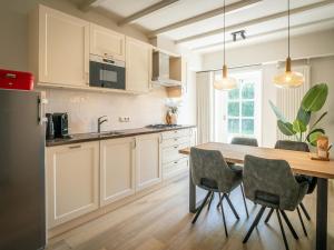 Farmhouse in De Cocksdorp near Beach