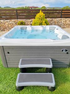 Holiday home Juli with JACUZZI