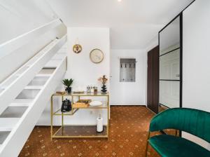 Queen Bee Apartments Krakow Old Town