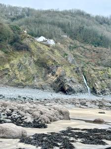 North Devon seaside cottage with log burner
