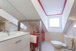 Large Studio Terrace, Principe Real, WIFI, Calm