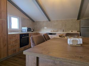 Wildstone Krusi - Pool & Apartments