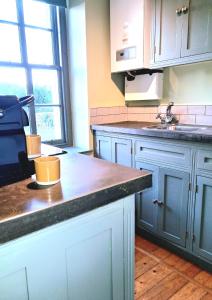 Apartment 42b by the river