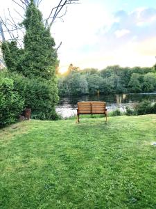 Apartment 42b by the river