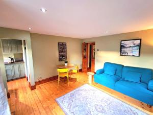 Apartment 42b by the river