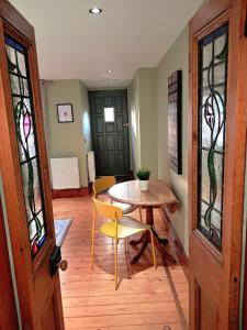 Apartment 42b by the river