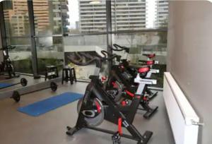 A pasos del Mall Parque Arauco, Vista Maravillosa 2604