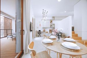 Yoga Zen, apartament z tarasem i widokiem na park