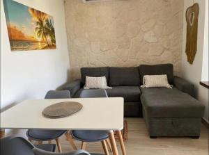 Luxe Studio, Roof Pool, Steps to 5th Ave & Beach