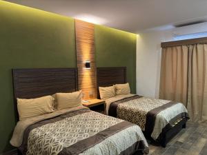 Hotel Los Valles Plus