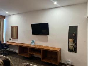 Hotel Los Valles Plus