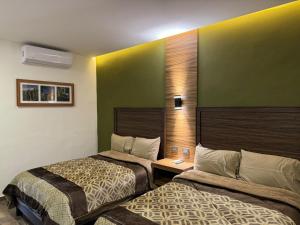 Hotel Los Valles Plus