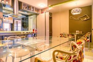 In Mare Bali Flat Bahamas by Qavi