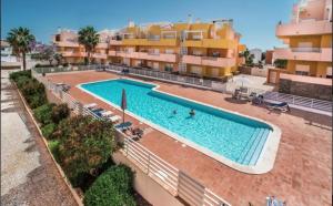 Balcony&Pool Royal Cabanas Golf 18 - 3hvězdičkové hotely ve městě Conceição