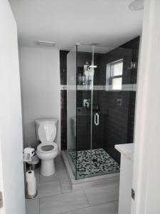 Modern 1 bedroom Vacation apartment with Pool C