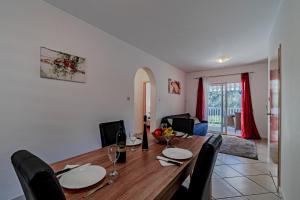 Seaside family friendly house with a swimming pool Vela Luka, Korcula - 12289