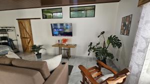 Mi casa, tu casa Manuel Antonio, Quepos