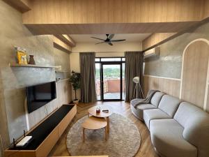 Waterfront Riverbank Apt Kuching