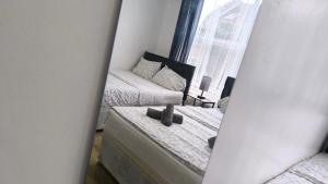 4 pers studio style room Near South Wimledon station R3