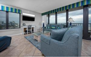 Island Winds East 301 condo