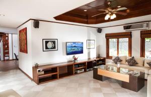 4 Bedroom Villa in Chaweng P2 SDV194-By Samui Dream Villas