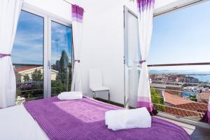 Apartments by the sea Tribunj, Vodice - 24102