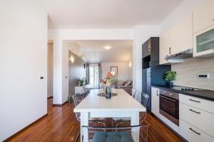 Apartments by the sea Biograd na Moru, Biograd - 24580