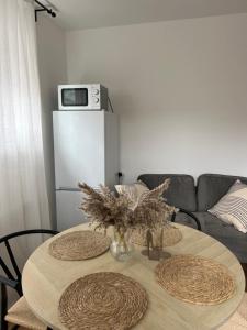 Ealing ,South Ealing, ,Richmond park ,Heathrow airport,Gunnesbury park,London