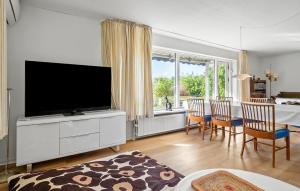 Lovely Home In Aabenraa With Wifi