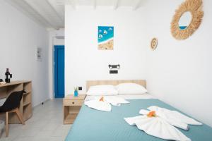 Finikas Resort Sfakia - Seaside Rooms
