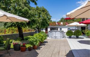 2 Bedroom Stunning Home In Drivenik 