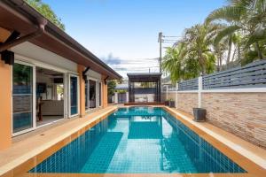3 Bedroom Pool Villa 5kms from Patong