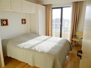 Apartment in Nieuwpoort near the Beach