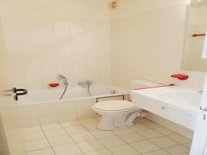 Apartment in Nieuwpoort located with frontal sea view