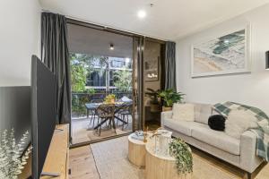 Modern South Bank Apt Walk to Dining & Museums