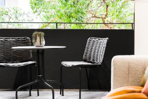 Hall St Apartments by Urban Rest