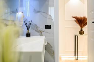 Double Room with Private External Bathroom