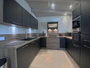 Maison moderne pour 6 avec Wi-Fi à La Flotte - FR-1-835-7