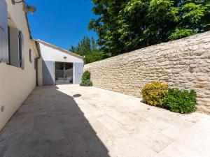 Maisons de vacances Maison 110m² Sud-Ouest avec Terrasse, Patio, et Parking pour 6 Personnes - FR-1-835-12 : photos des chambres