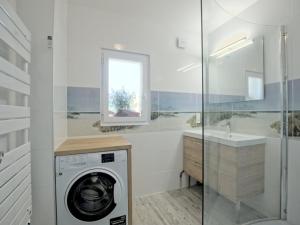 Maisons de vacances Maison pour 6 avec jardin sud et parking a La Flotte - FR-1-835-21 : photos des chambres
