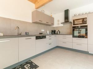 Maison spacieuse à Le Bois-Plage-en-Ré avec terrasse et stationnement - FR-1-835-5