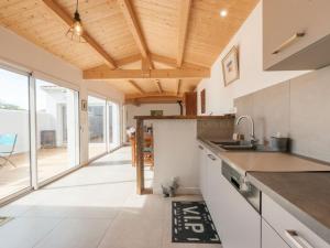 Maison spacieuse à Le Bois-Plage-en-Ré avec terrasse et stationnement - FR-1-835-5